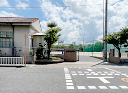 岸城中学校